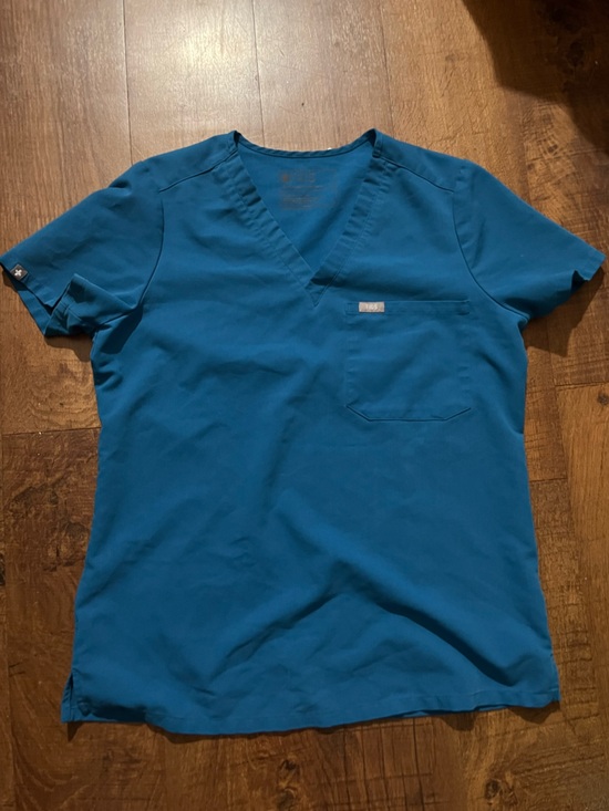 Figs Tops - Figs V-Neck Scrub Top Blue size small technical collection